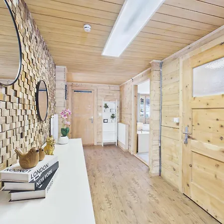 Family-friendly For 8 Near Zermatt Apartman *